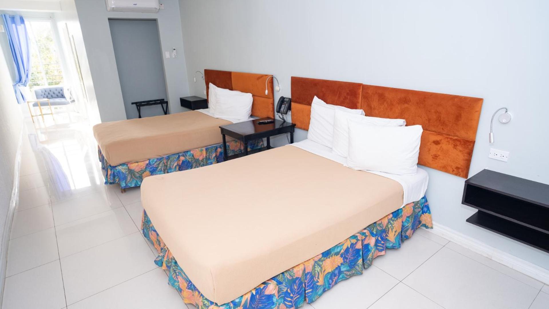 Golfview Hotel Мандевил Екстериор снимка