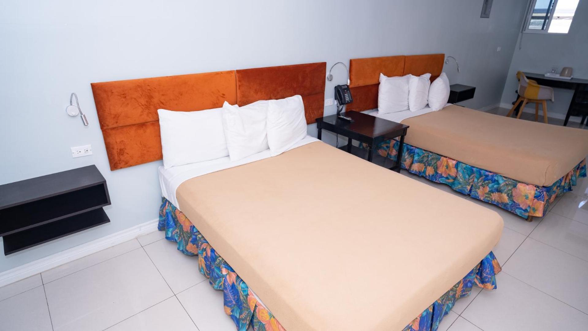 Golfview Hotel Мандевил Екстериор снимка